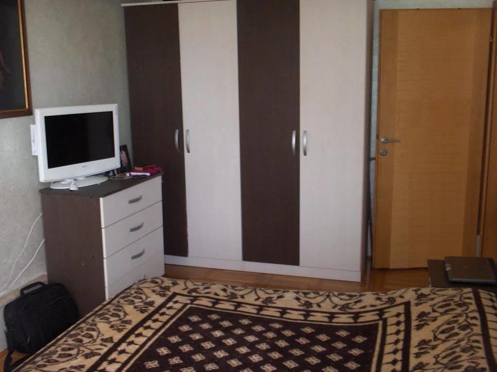 Apartments Okuka Split Exterior photo